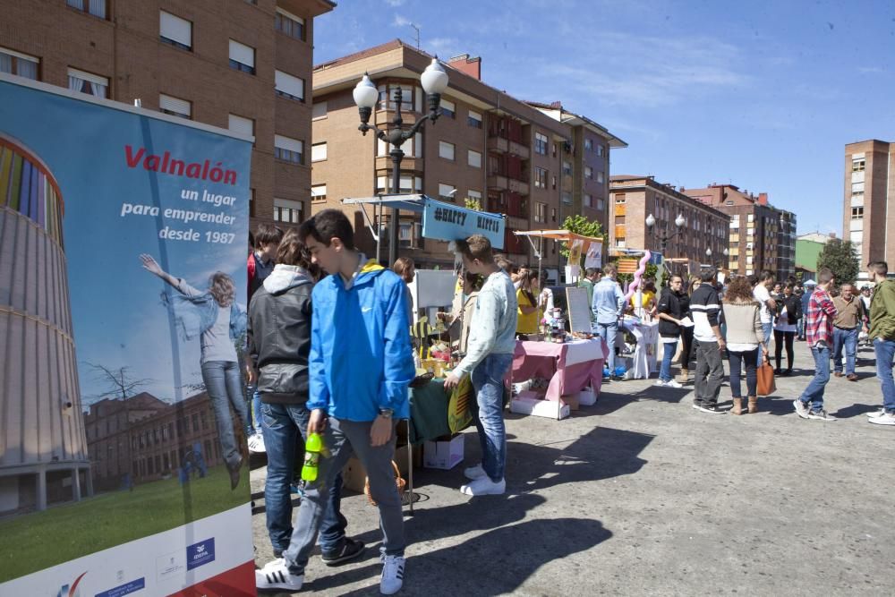 Mercado de cooperativas en El Entrego