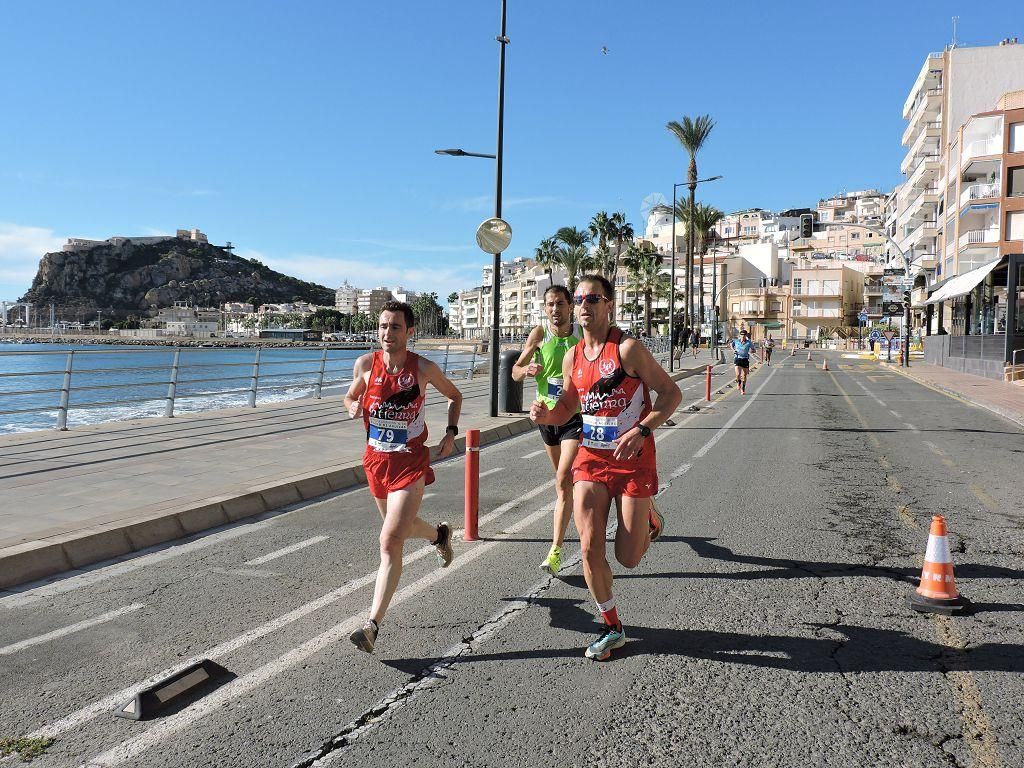 Estos todas las imágenes de la Media Maratón de Águilas