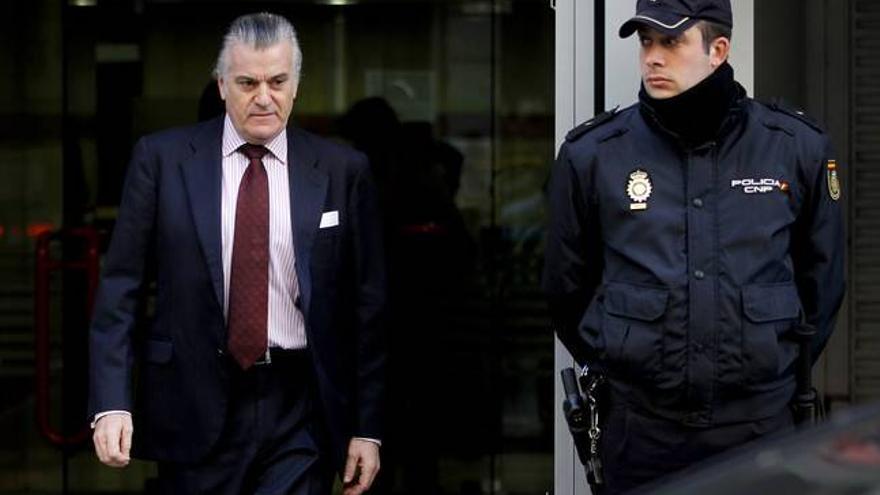 El PP insiste en que Bárcenas cobró una indemnización simulada y en diferido