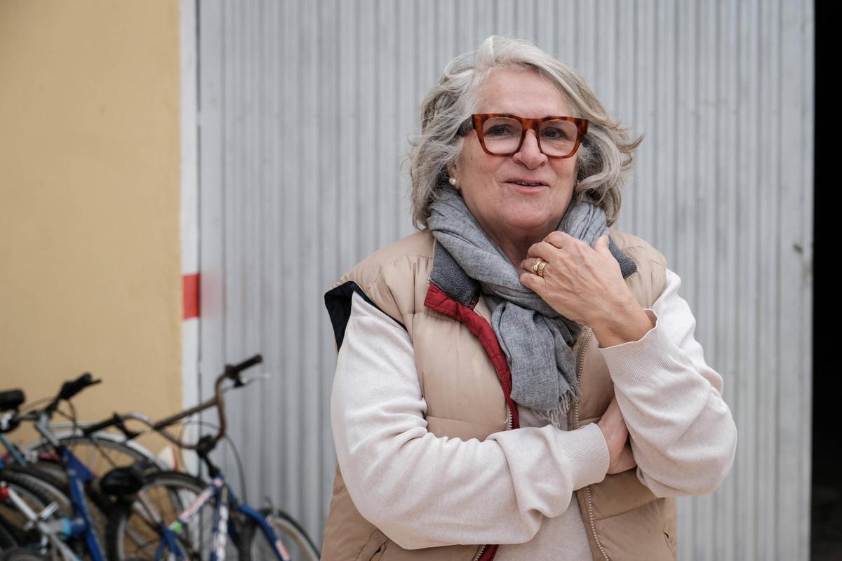 La empresaria Alba Pau, durante la última campaña solidaria de envío de bicicletas desde Ibiza a Senegal.