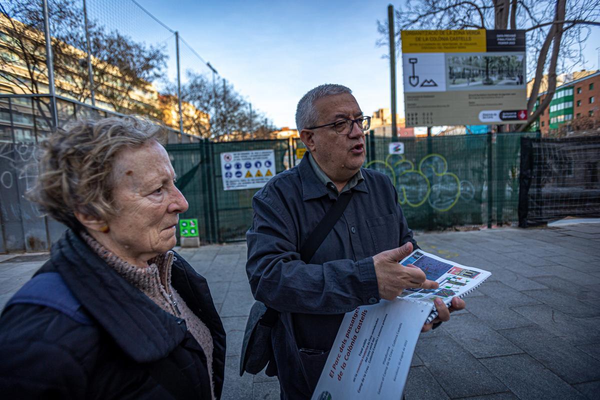 Barcelona desdibuja la huella de la Colònia Castells, el reducto obrero de Les Corts