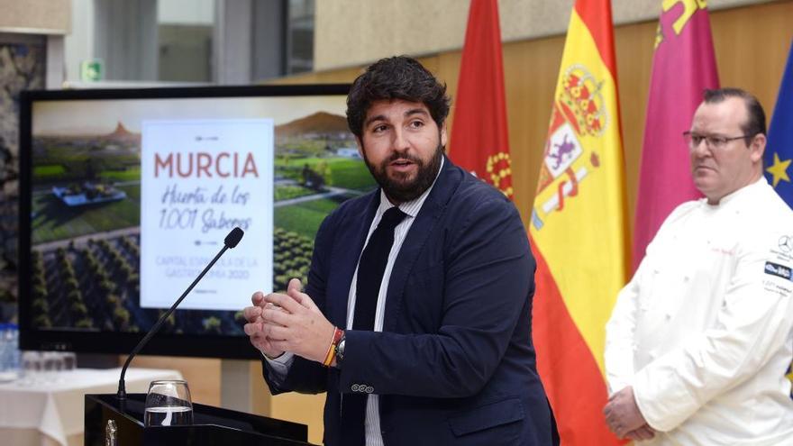 El presidente de la Comunidad, Fernando López Miras, en la presentación del proyecto de Murcia como &#039;Capital Española de la Gastronomía&#039;