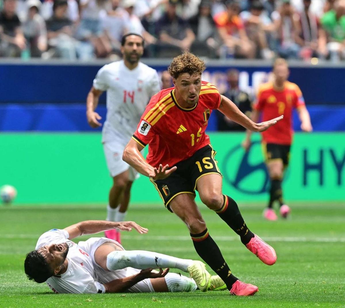 Meunier, con Bélgica, frente a Irán