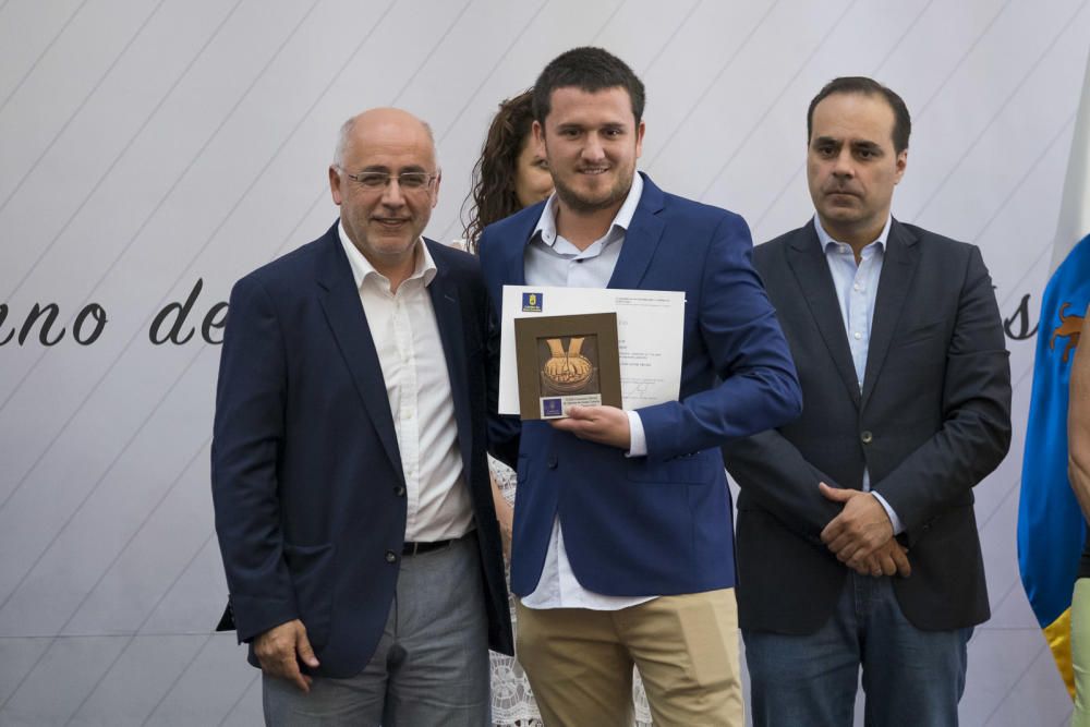 Entrega de premios a los mejores quesos y vinos de Gran Canaria