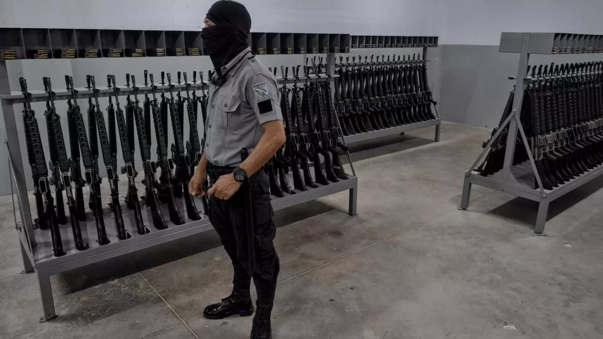 El Supremo de EEUU ordena suspender las deportaciones a El Salvador