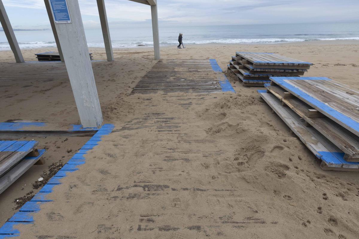 Estas son las playas más afectadas por las borrascas Ingrid y Harry en Alicante Estas son las playas más afectadas por las borrascas Ingrid y Harry en Alicante