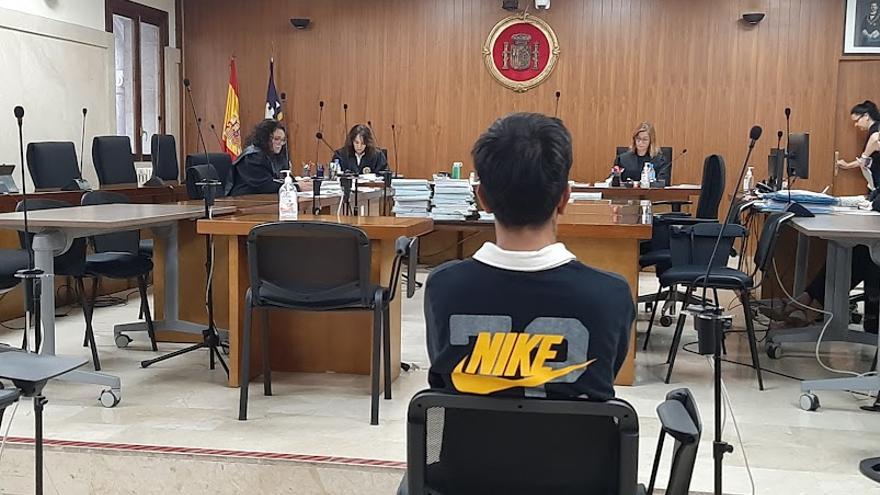 La fiscal pide 19 años a un joven por violar repetidamente a su prima de 13 años en Palma