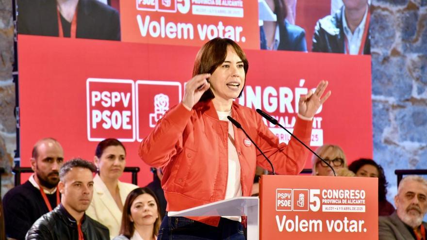 El Gobierno insta a Feijóo a elegir: &quot;O con Vox o con Europa, o con Vox o con el pueblo&quot;