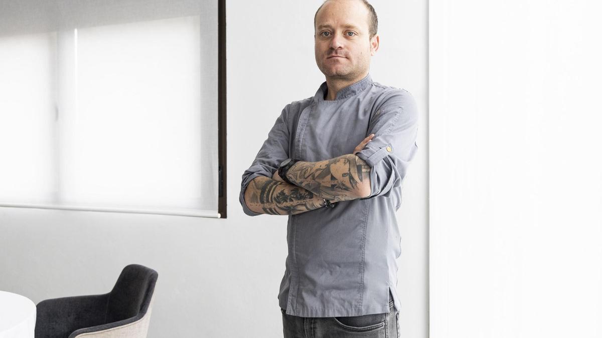 Carlos Carrasco, jefe de cocina del restaurante A Velha Fábrica.