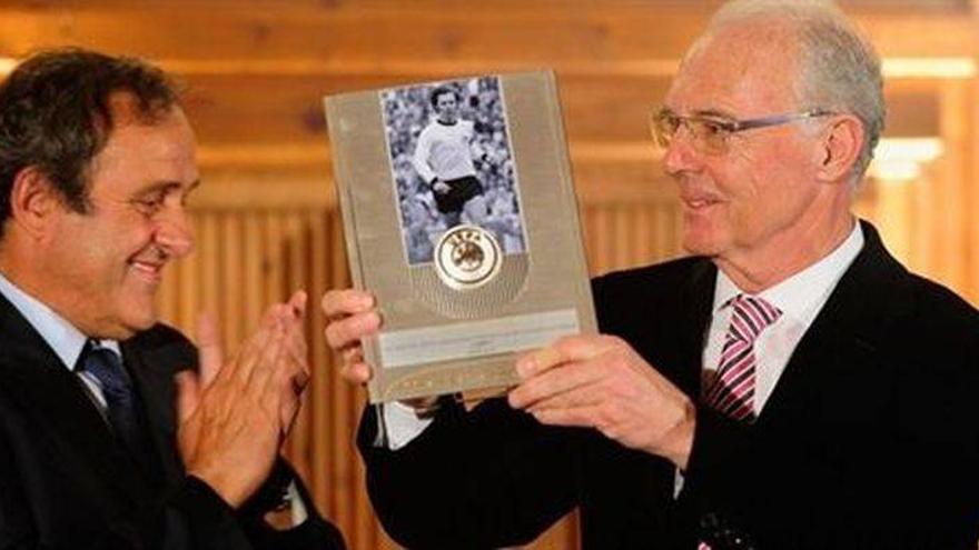 Beckenbauer, distinguido con el premio &#039;Presidente de la UEFA 2012&#039;