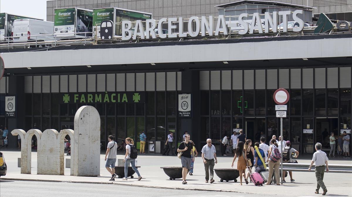 rjulve39759518 barcelona  21 08 2017  han puesto jardineras m s grandes en 180828132919