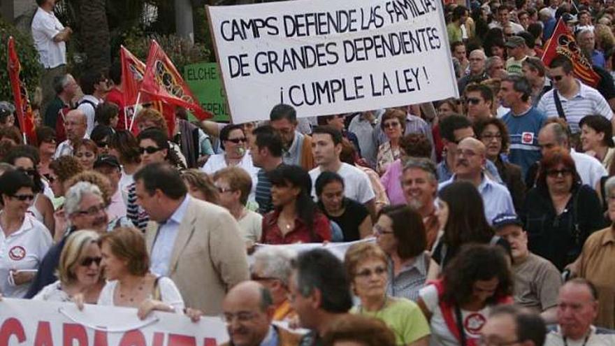 Cerca de 200 discapacitados no reciben las ayudas del Consell de la Ley de Dependencia