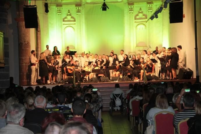 Calicanto en el Convento Santo Domingo de la Villa de Teguise con Voces Solidarias