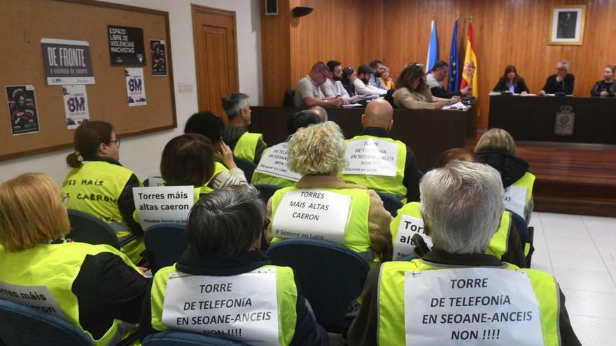 Cambre ordena la suspensión inmediata de la instalación de la torre de telefonía en Anceis