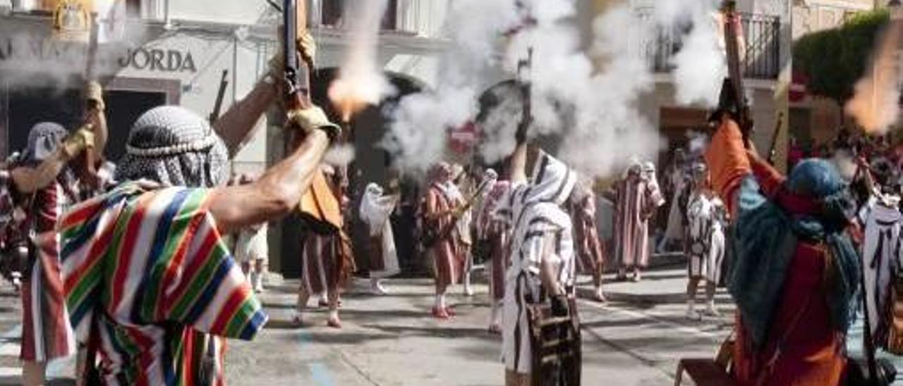 Las Ambaixades Mossàrabs y Cides clausuran los Moros i Cristians