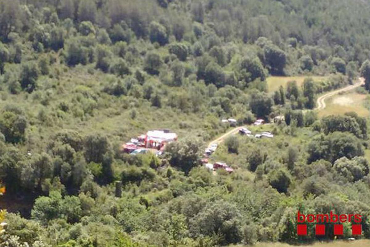 Vista de la zona de la cova d’en Cuberes, donde ha quedado atrapado un espeleólogo, este domingo. Vista de la zona de la cova d’en Cuberes, donde ha quedado atrapado un espeleólogo, este domingo.