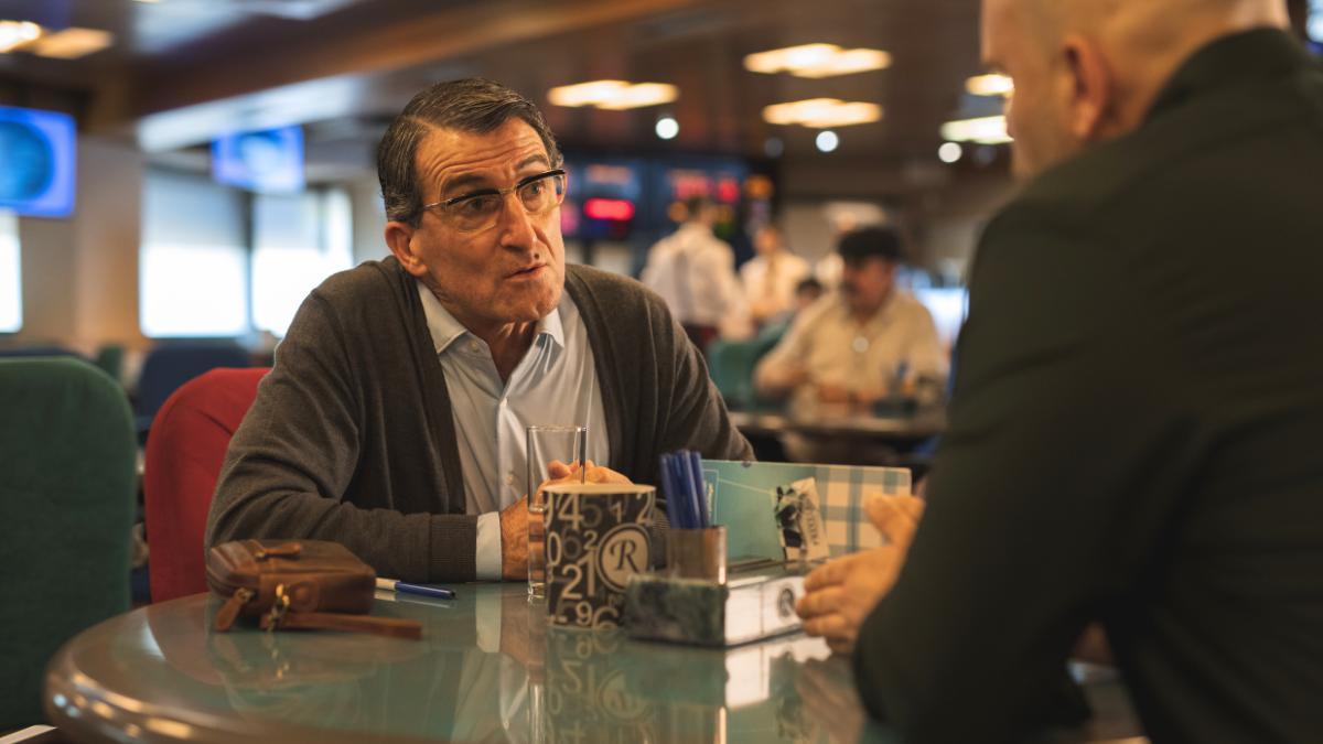 Fotograma de 'Clanes', aparece Luis Zahera