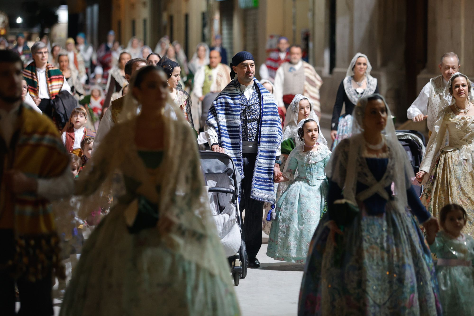 Todas las fotos de la Ofrenda del 17 de marzo por la calle San Vicente de 20:00 a 21:00 horas