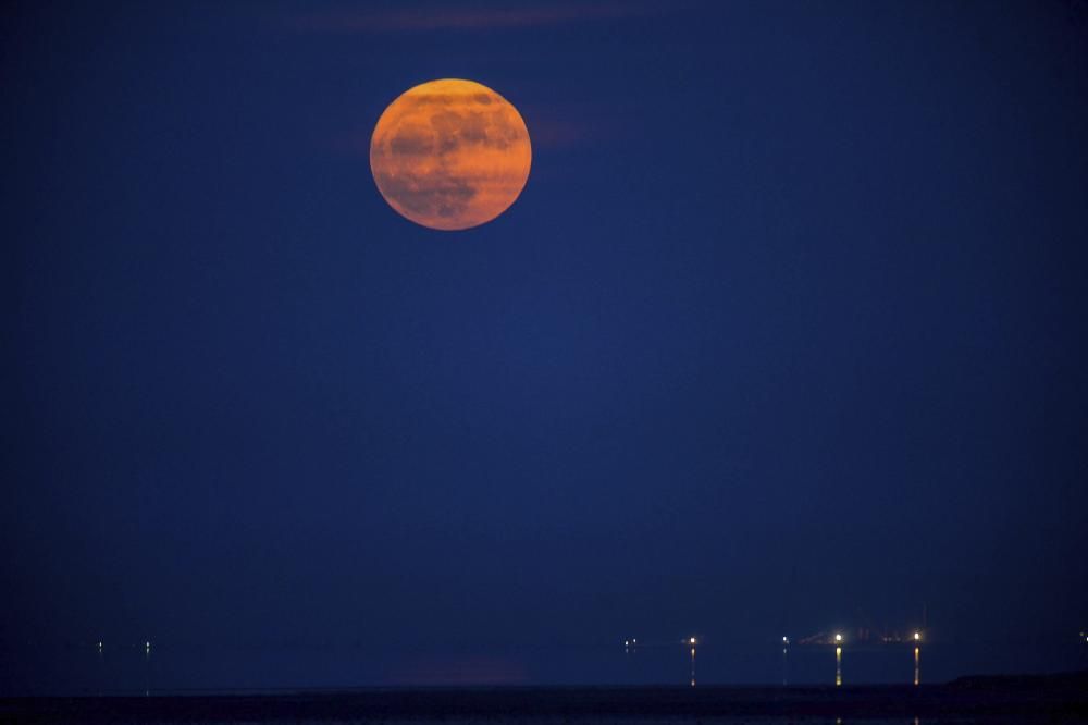 SUPERLUNA EN KUWAIT