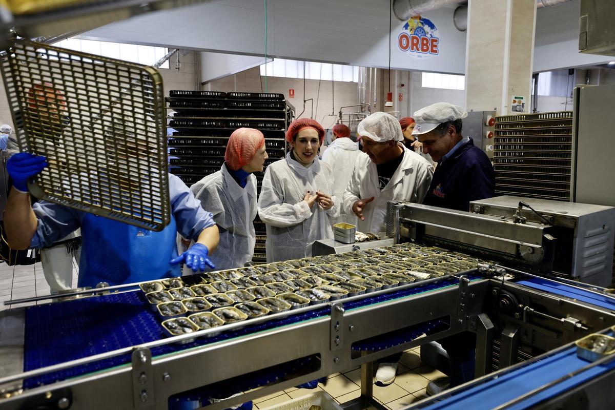 Lorenzana durante su visita a Orbe