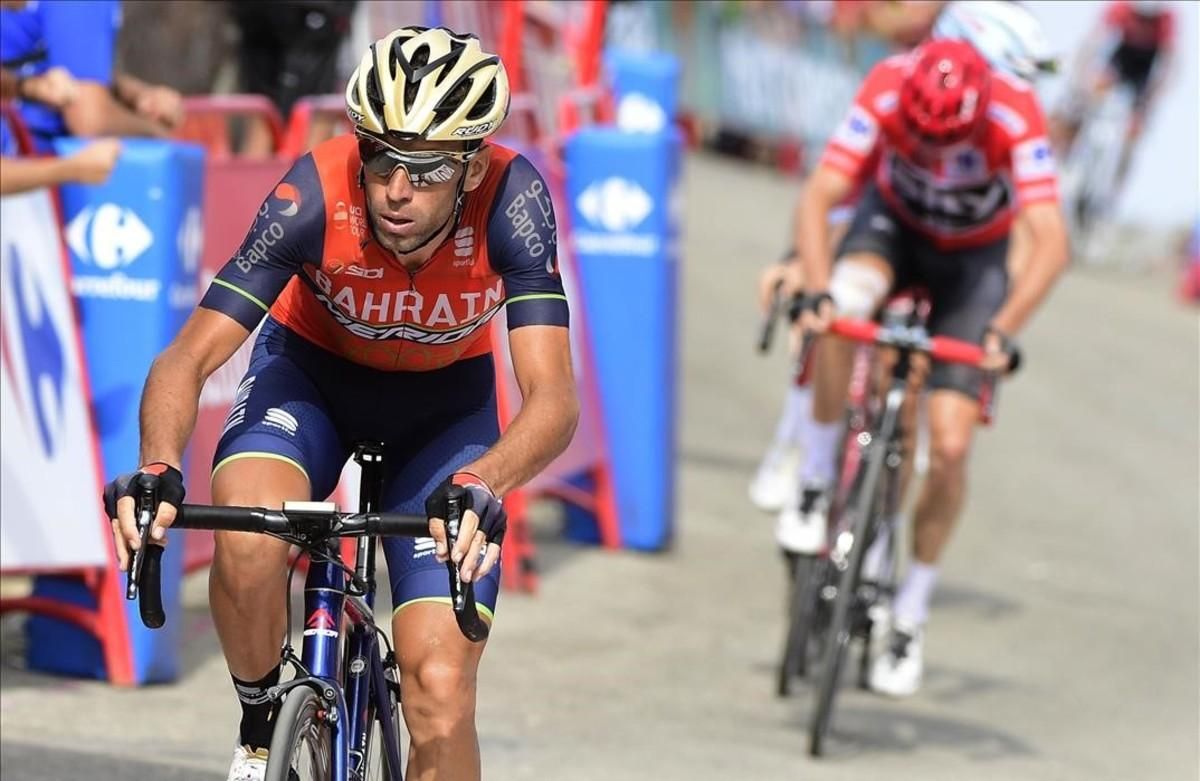 segea39918319 bahrain merida s italian cyclist vicenzo nibali crosses the 170902192555