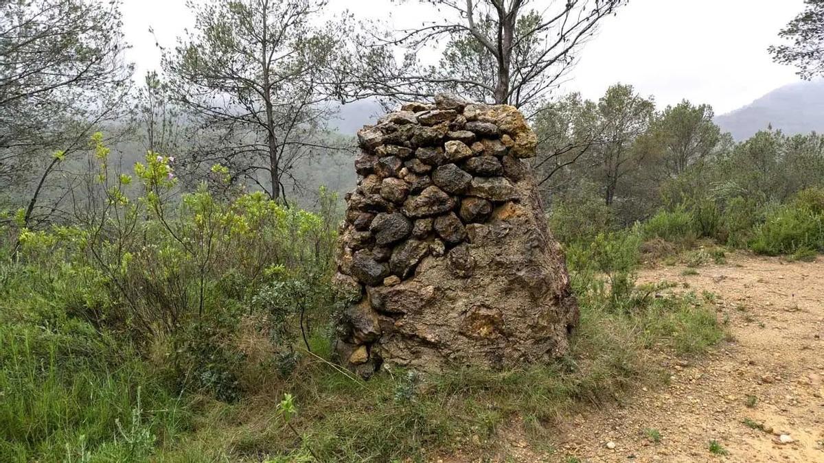Algunos de los mojones que ya se han inventariado y se han incluido en el catálogo, todavía en elaboración.