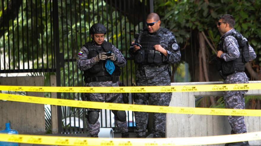 Zona acordonada tras la explosión de una bomba en Caracas.