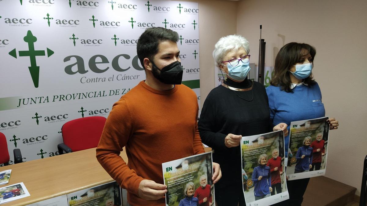 Desde la izquierda Rubén Sánchez, Julia Romero e Inmaculada Lucas