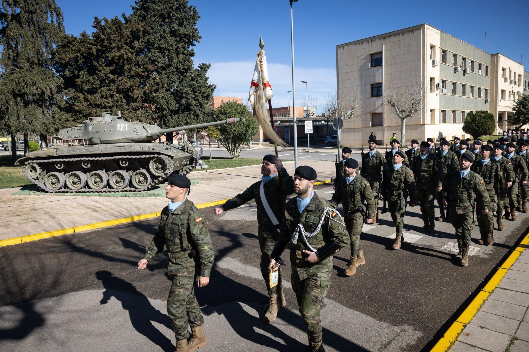 Felipe VI visita la brigada Aragón I en Zaragoza