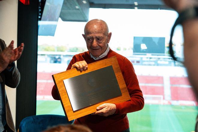 Homenaje de la Penya Arrabal a Toni Tatxa