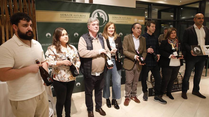 Alrededor de 300 personas disfrutan del I Salón DOP Sidra de Asturias con espumosos