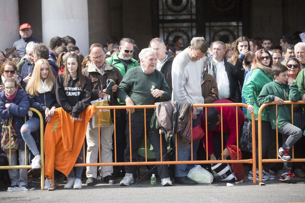 Búscate en la mascletà del 15 de marzo