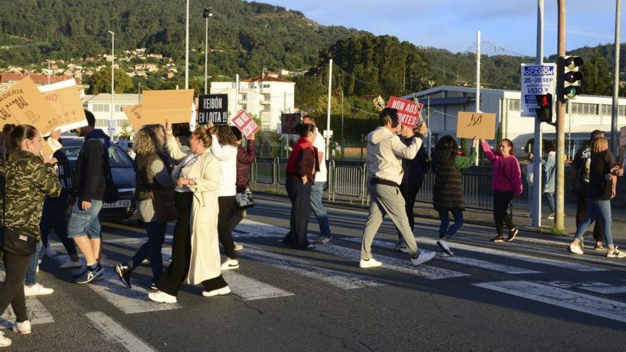 Protesta de padres de Reibón al comienzo del curso.