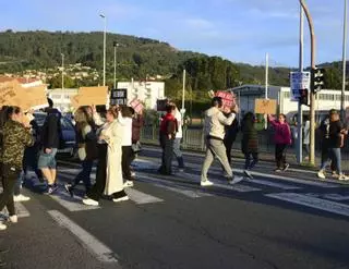 Marchas fúnebres de profesores de la comarca para pedir más docentes