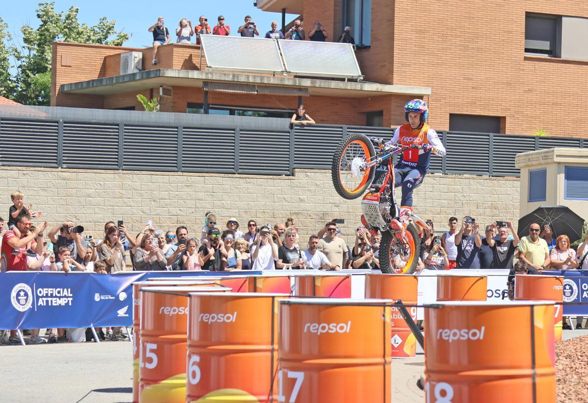 Totes les fotos de Toni Bou establint un nou Rècord Guinness a la seva rotonda de Piera