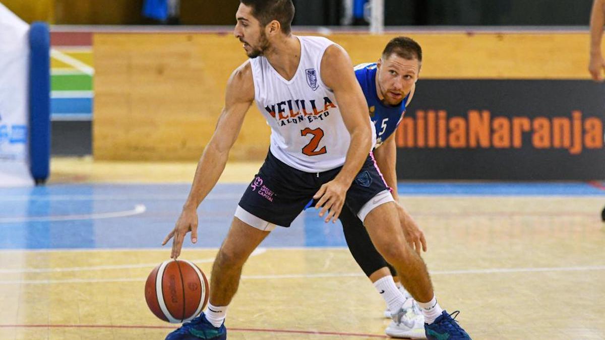 Antúnez, durante un partido con el Melilla.