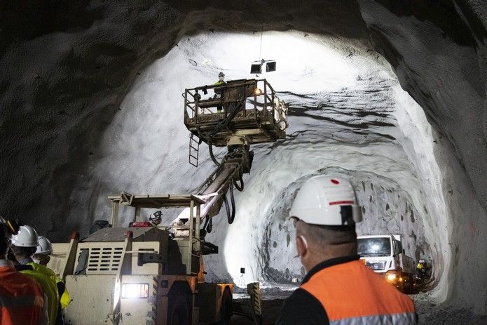 900 kilos de explosivos para adelantar el túnel de Faneque