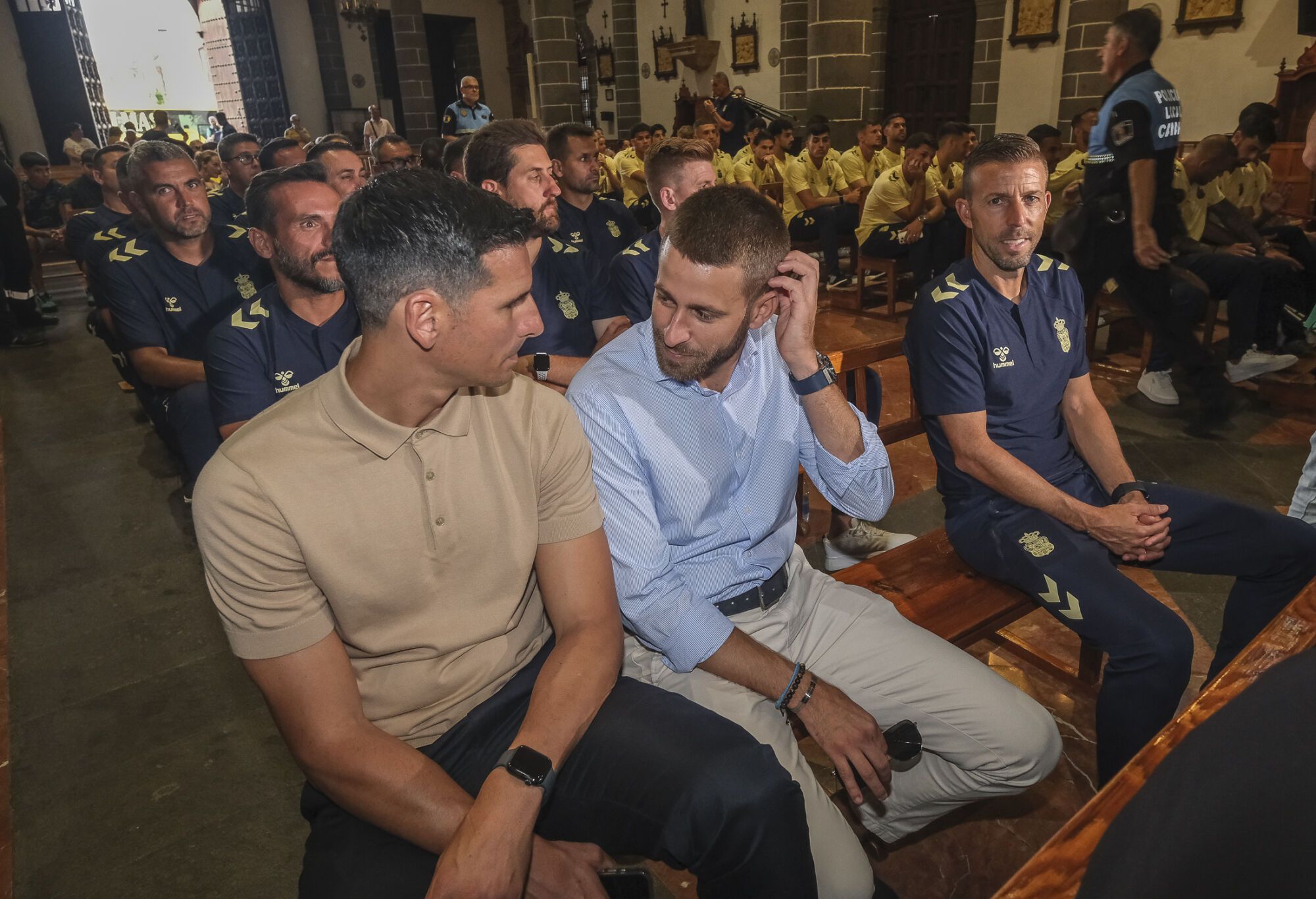 Ofrenda anual de la UD Las Palmas a la Virgen del Pino