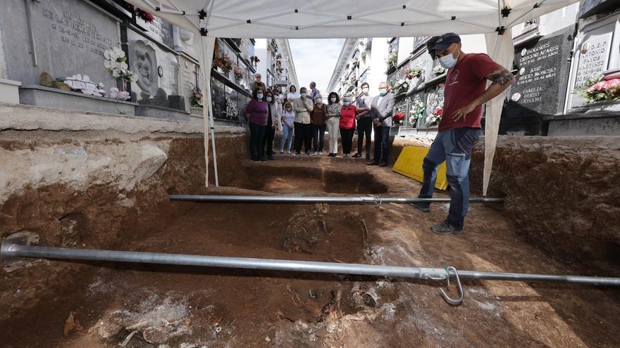 Hallan los cuerpos de los fusilados en el cementerio de Gandia