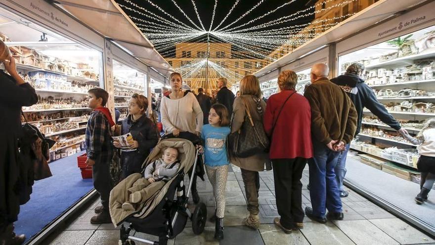 El estreno del mercadillo navideño no coincidirá con el de las luces.