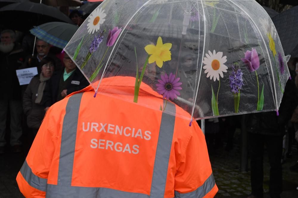 Protesta por el estado de la sanidad en Teixeiro