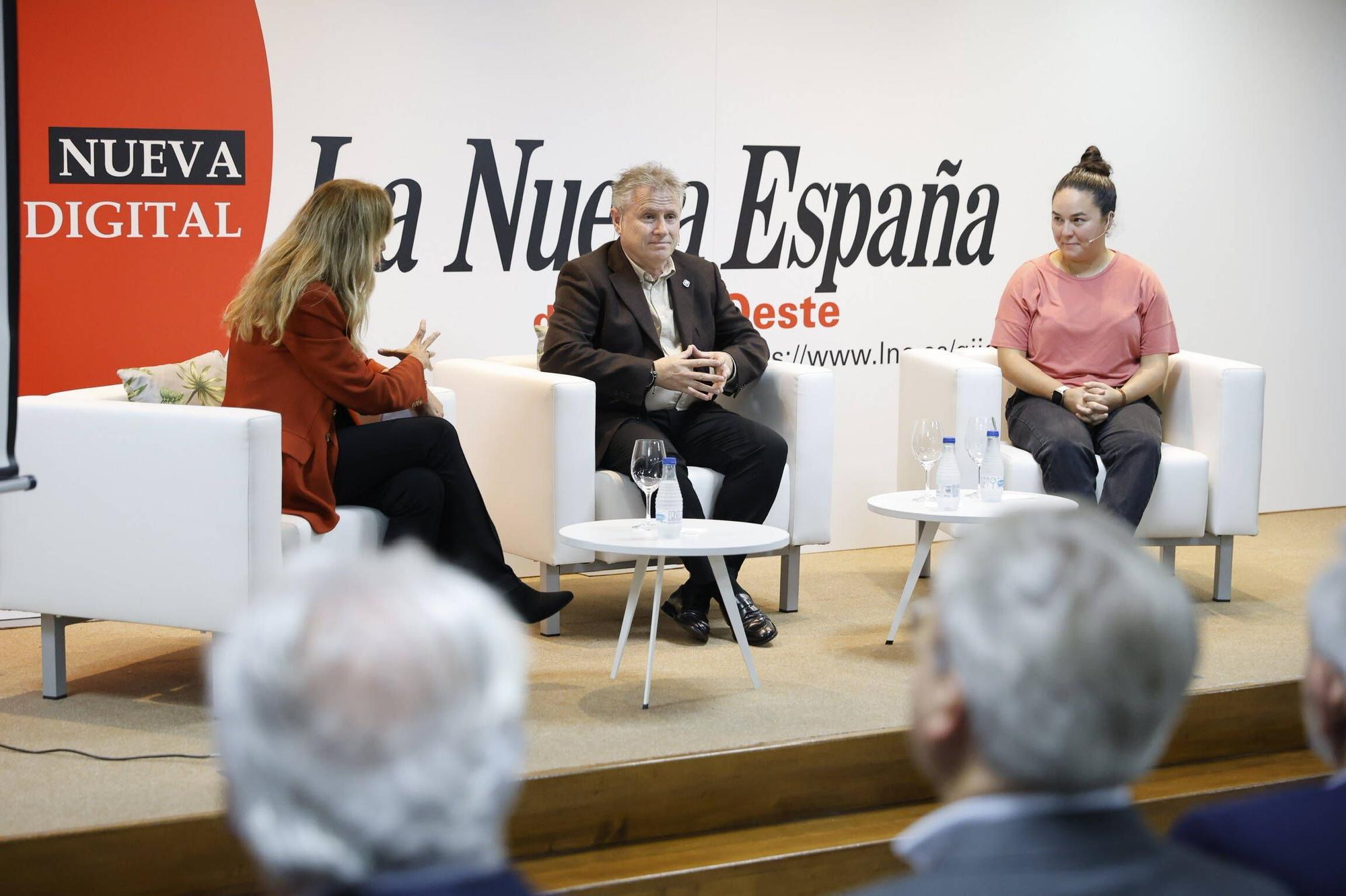 El Club de Natación Santa Olaya acoge la presentación de la nueva edición de LA NUEVA ESPAÑA de Gijón Oeste (en imágenes)