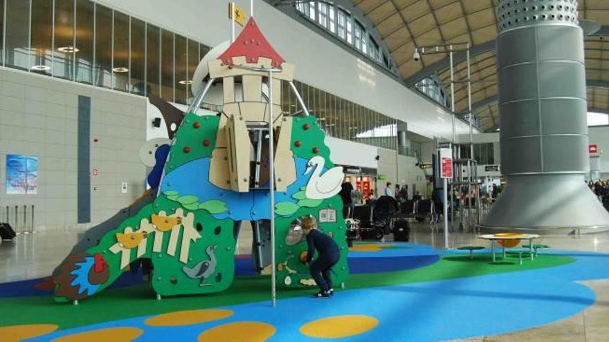 Nueva zona infantil de juegos en el aeropuerto