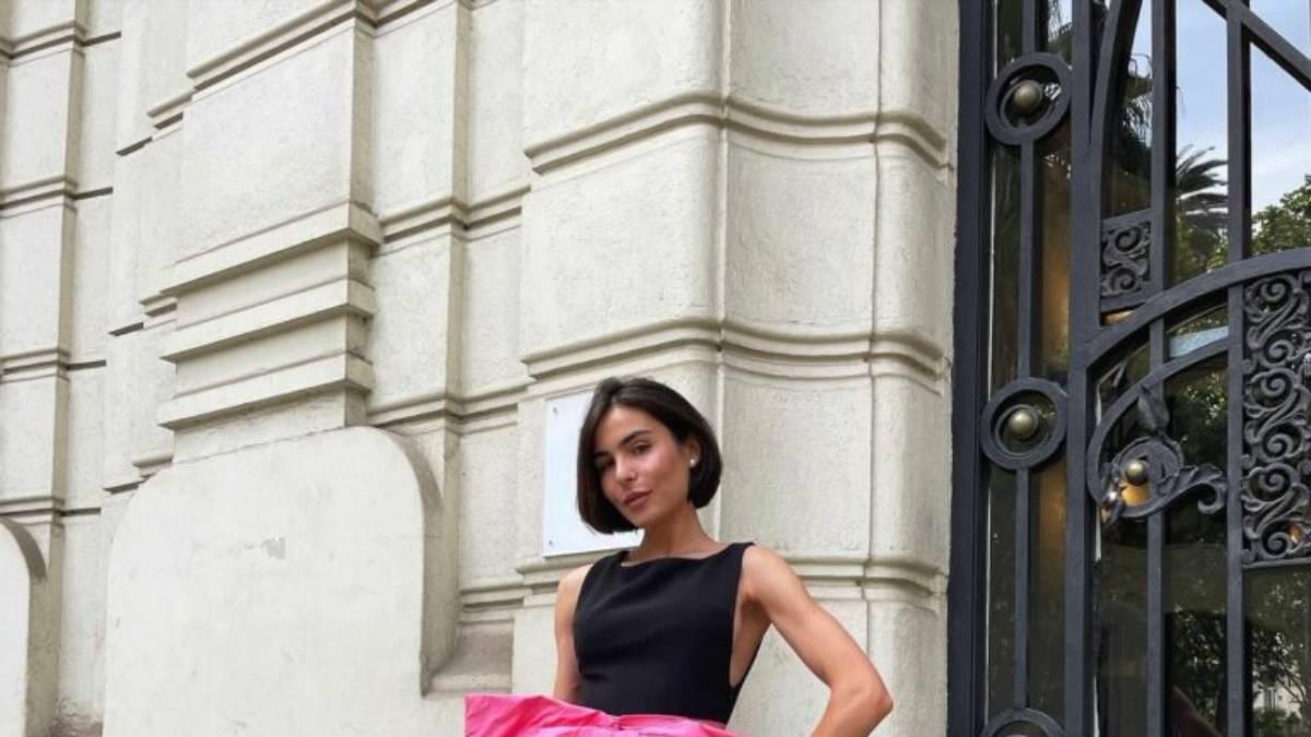 Looks de invitada con lazos XL, el detalle más elegante