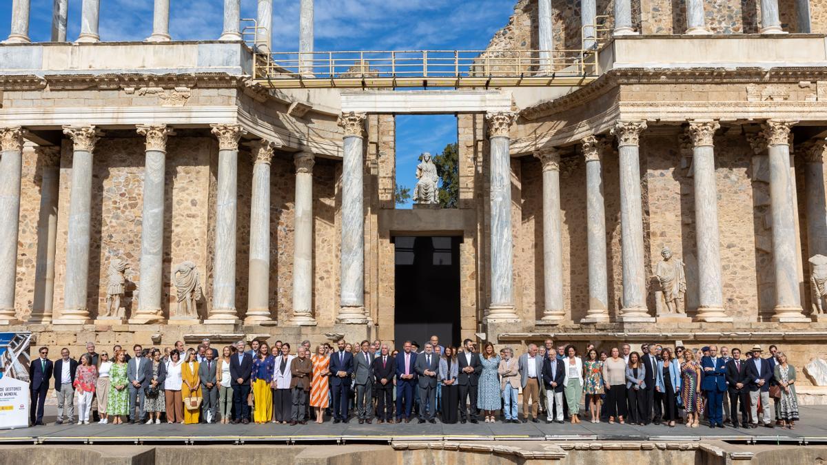 Acto institucional en España para conmemorar el 50 aniversario de la Convención del Patrimonio Mundial, organizado por el Grupo de Ciudades Patrimonio de la Humanidad y el Ministerio de Cultura y Deporte en el teatro romano de Mérida hoy.