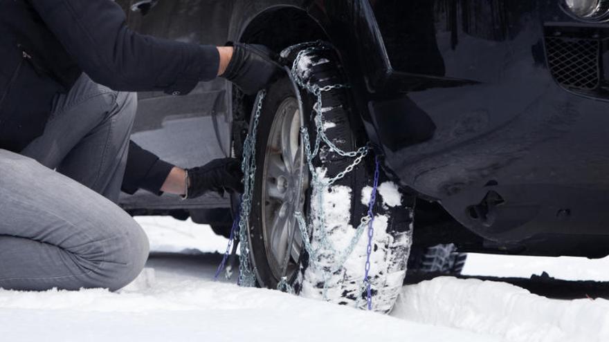 Las cadenas, la opción más usual cuando aparece la nieve.