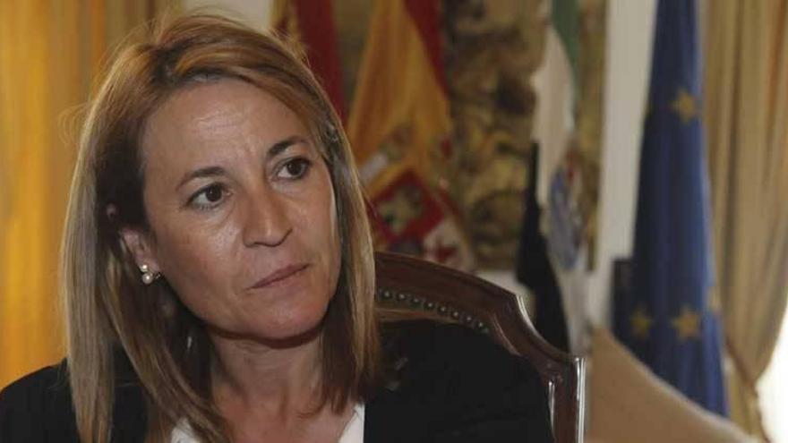 La alcaldesa de Cáceres recuerda que la plaza de toros fue vetada cuando no contó con subvenciones en 2011