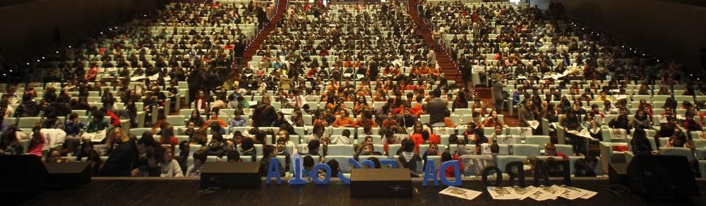 1.200 niños entrevistan con FARO a Iago Aspas