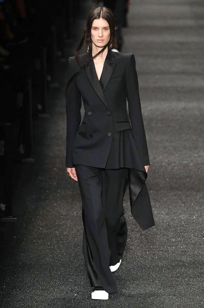 Alexander Mcqueen
