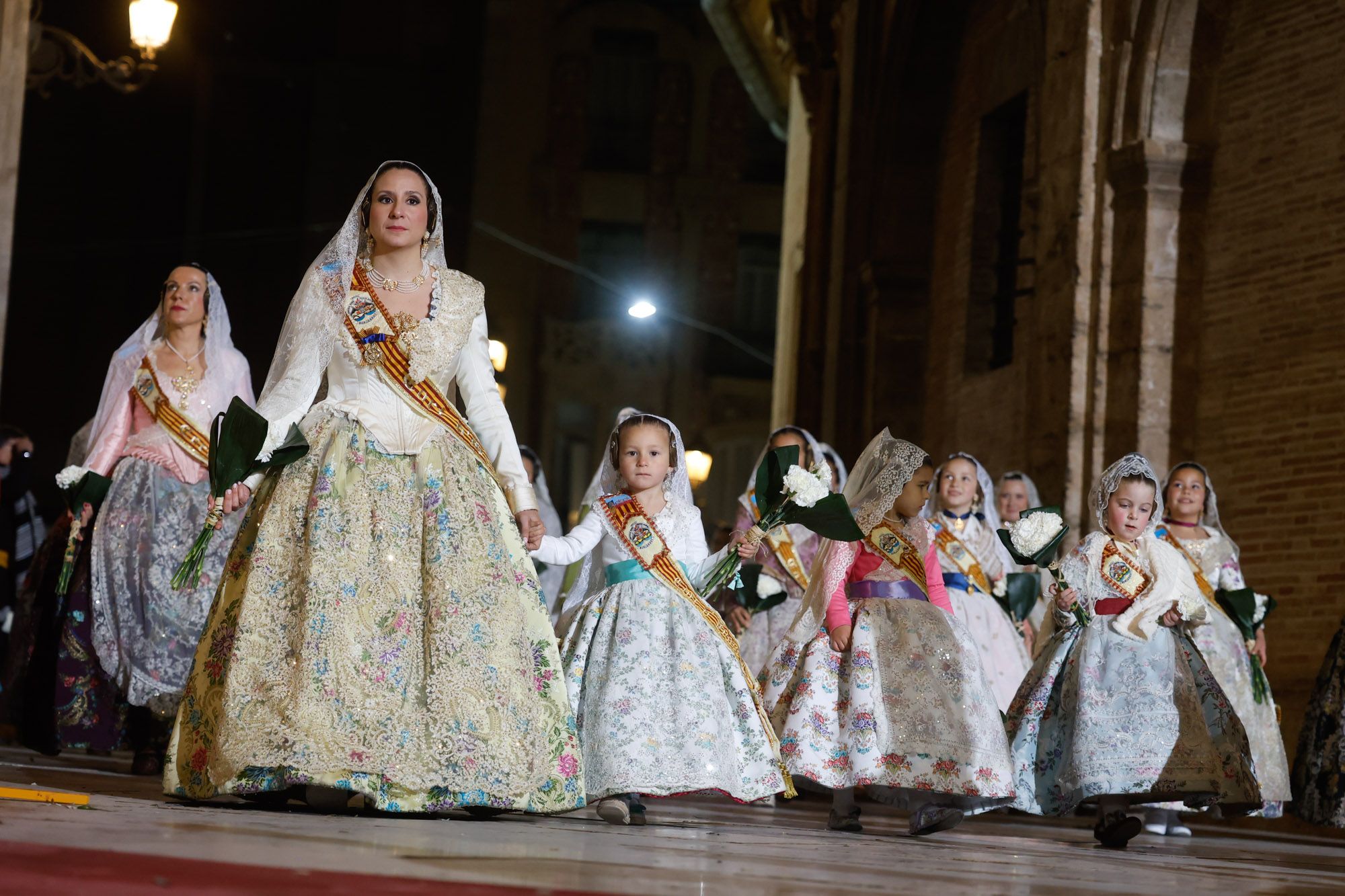 Todas las fotos de la Ofrenda del 17 de marzo por la calle de la Paz de 19:00 a 20:00 horas